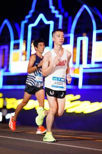 BIB: 40200
                            <button type="button" onclick="openModal(22831572)" class="btn btn-primary btn-sm float-right btn-popup" data-toggle="modal" data-target=".modal-high-quality">
                        <i class="fas fa-shopping-cart"></i> Add to Cart
                    </button>
                                            <button type="button" onclick="isThisMe(22831572, true)" class="btn btn-success btn-sm float-right btn-popup btn-isme hidden" data-toggle="tooltip" data-placement="bottom" title="นี่คือรูปของคุณใช่ไหม คลิกที่นี่เพื่อเอาเข้าอัลบั้ม">
                        <i class="fas fa-plus"></i> Add to album
                    </button>
                    <button type="button" onclick="isThisMe(22831572, false)" class="btn btn-warning btn-sm float-right btn-popup btn-isnotme hidden">
                        <i class="fas fa-ban"></i> Remove from album
                    </button>